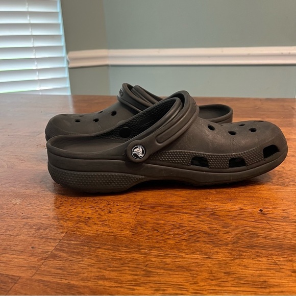 Men’s black crocs clogs shoes men’s 10 women’s 12 main image 5